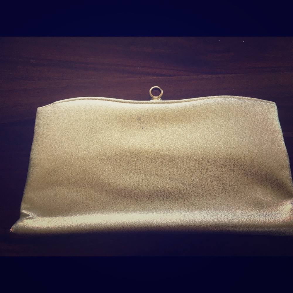 Vintage Silver clutch purse with snap closure